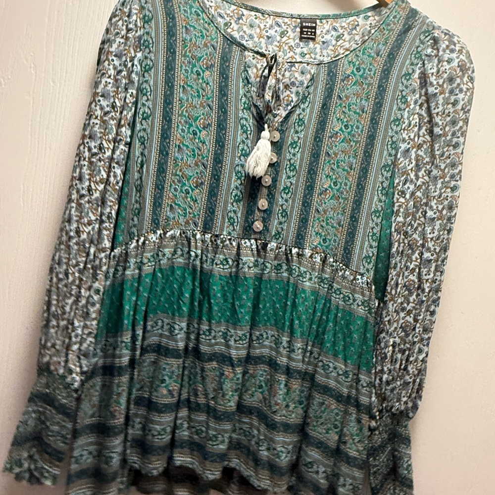 SHEIN Gray and Blue Long Sleeve Peplum Blouse - Picture 2 of 7